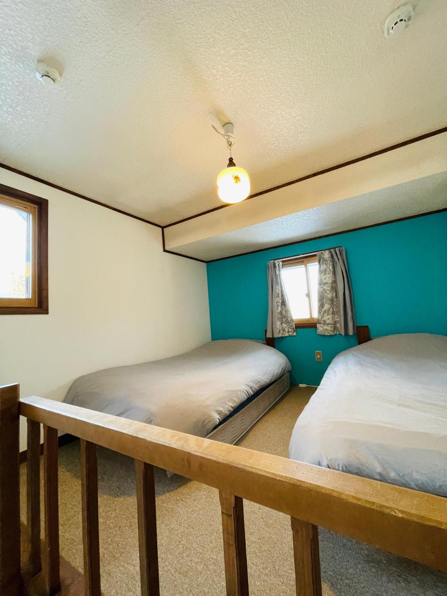 The Answer Bed & Breakfast Хакуба Екстериор снимка